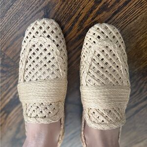 Vince Davis Raffia Loafer Size 9.5 Woven Flat Slip On Natural Beige Summer Shoe